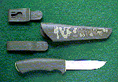 Click here for a larger image of the knife and sheath
